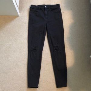 American Eagle Size 8 black skinny jeans, like new